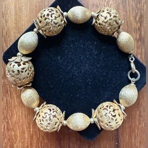 VTG Napier Gold Tone Filigree Bracelet Beaded
